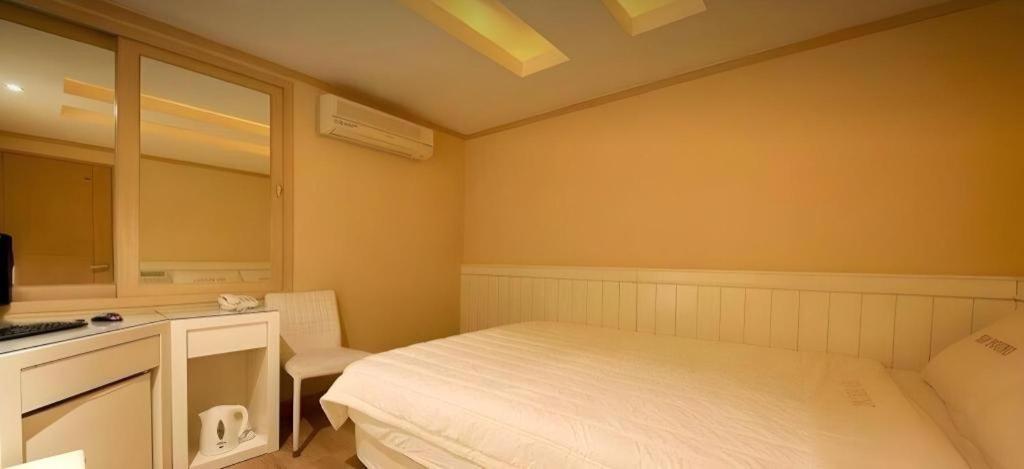 Sinyoung Motel Σεούλ Εξωτερικό φωτογραφία