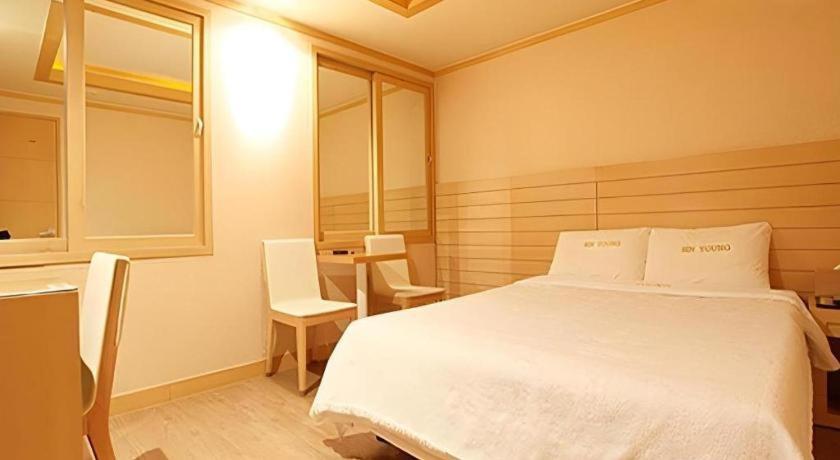 Sinyoung Motel Σεούλ Εξωτερικό φωτογραφία